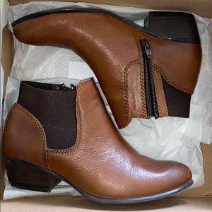 Steve Madden booties *SOLD*